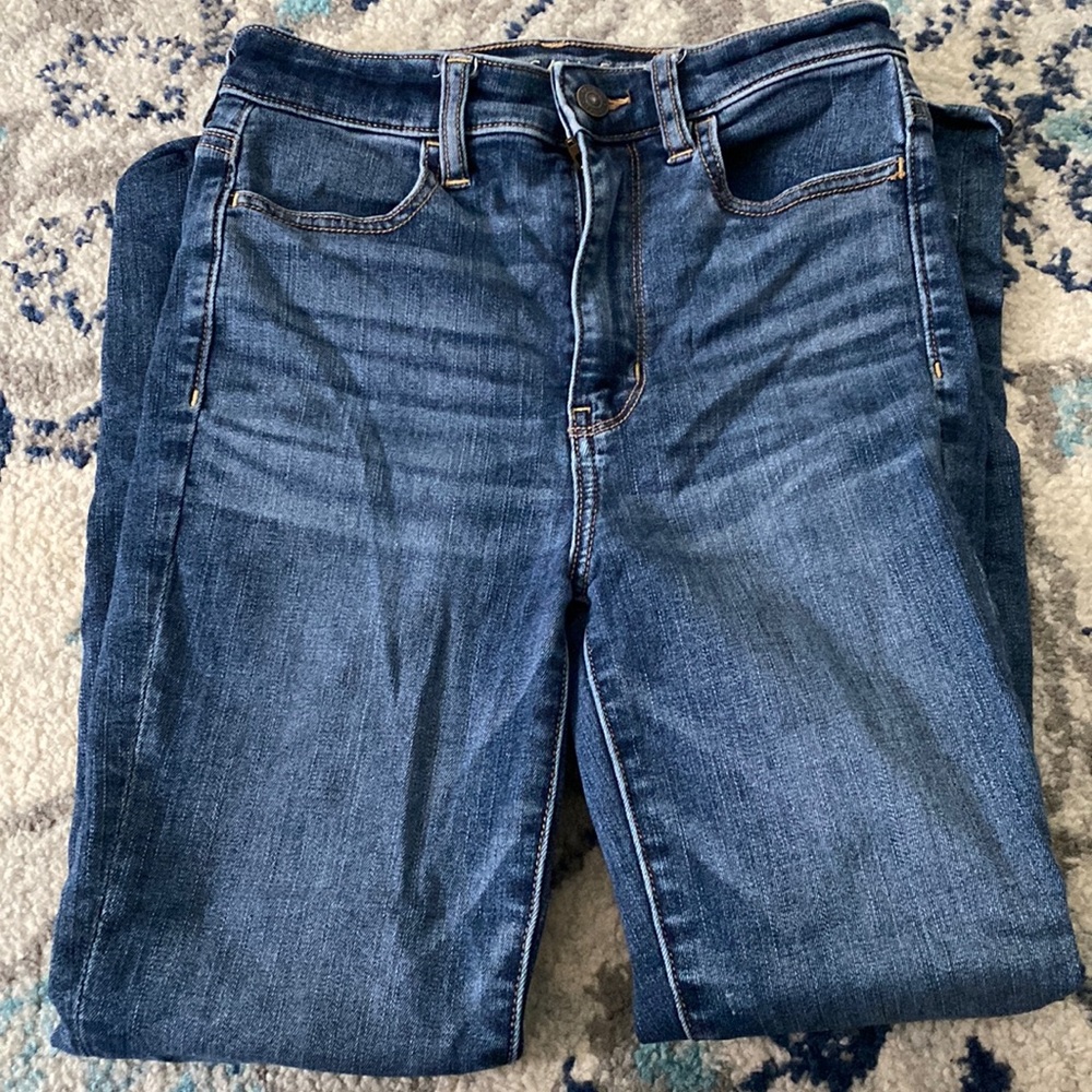 Size 2 Short. No rips. Highest rise jeggings.